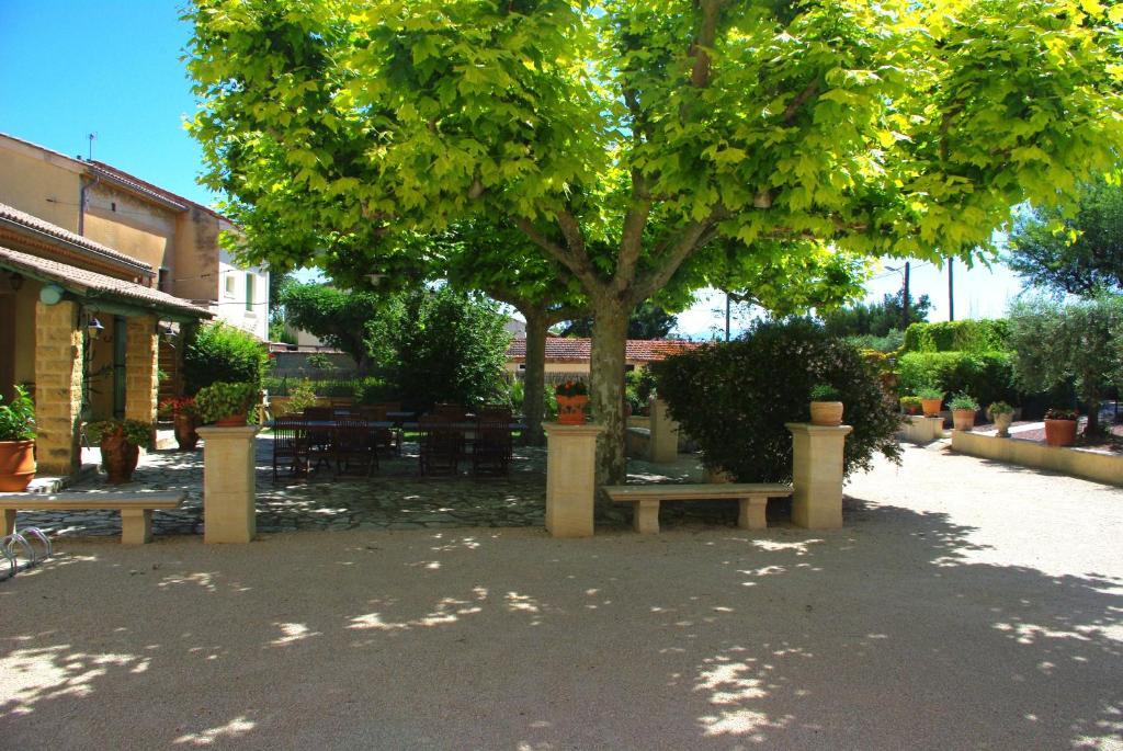 Le Mas De L'Amandier Saint-Saturnin-lès-Avignon Pokoj fotografie